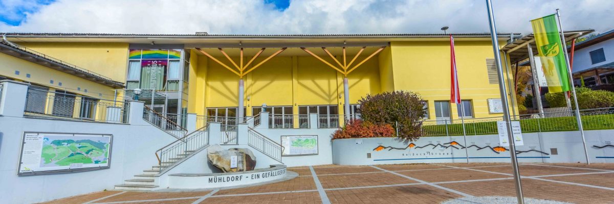 das Kulturhaus in Mühldorf direkt am Dorfplatz