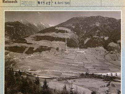 18 18