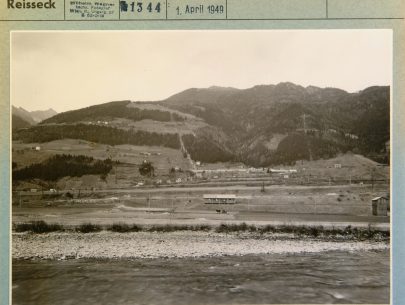 19 19